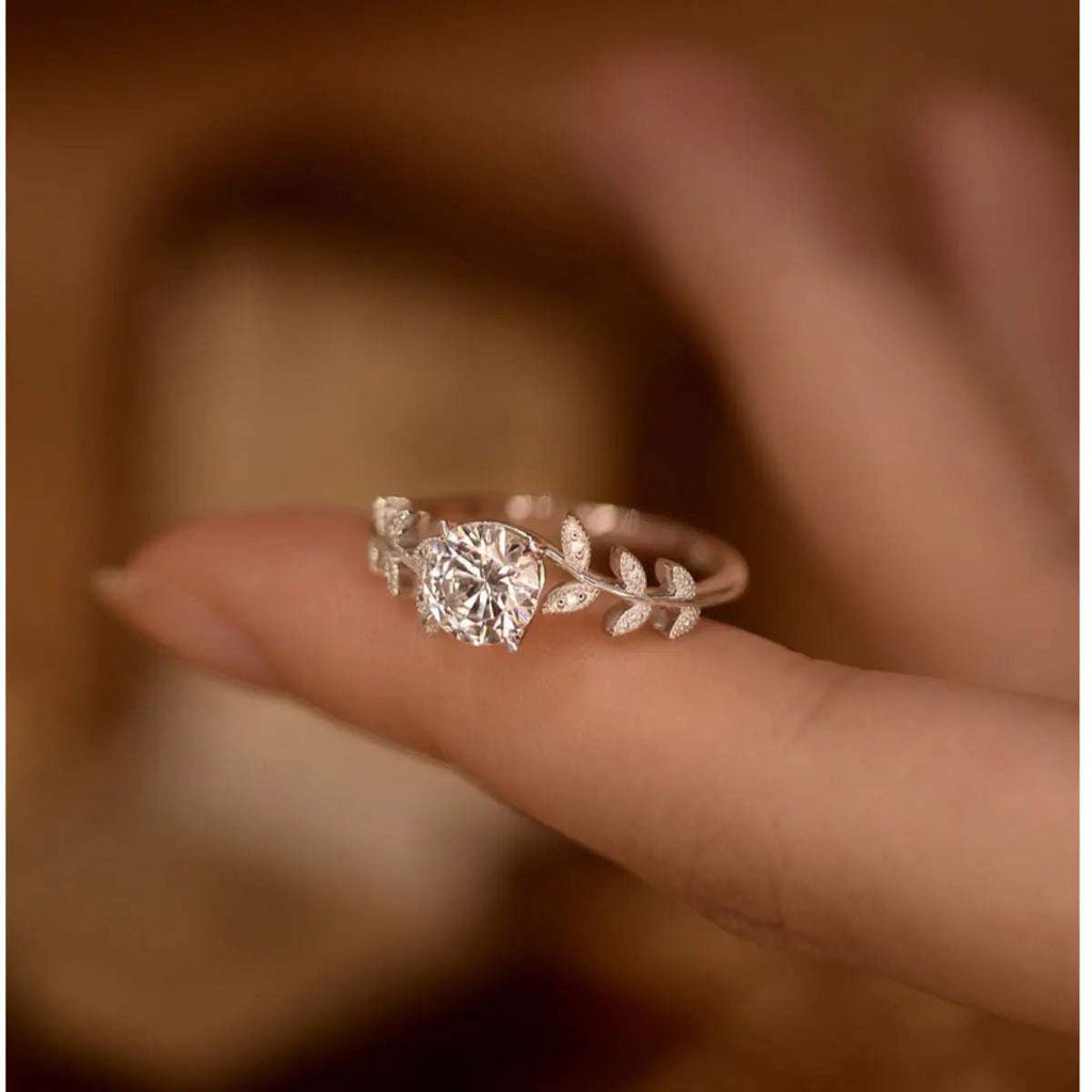 1 Carat Moissanite 925 Sterling Silver Leaf Ring - GlowUp Garments