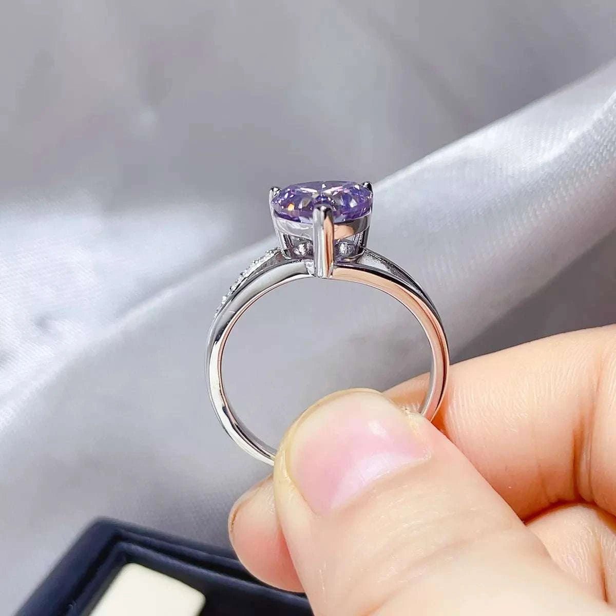 3 Carat 925 Sterling Silver Moissanite Ring - GlowUp Garments