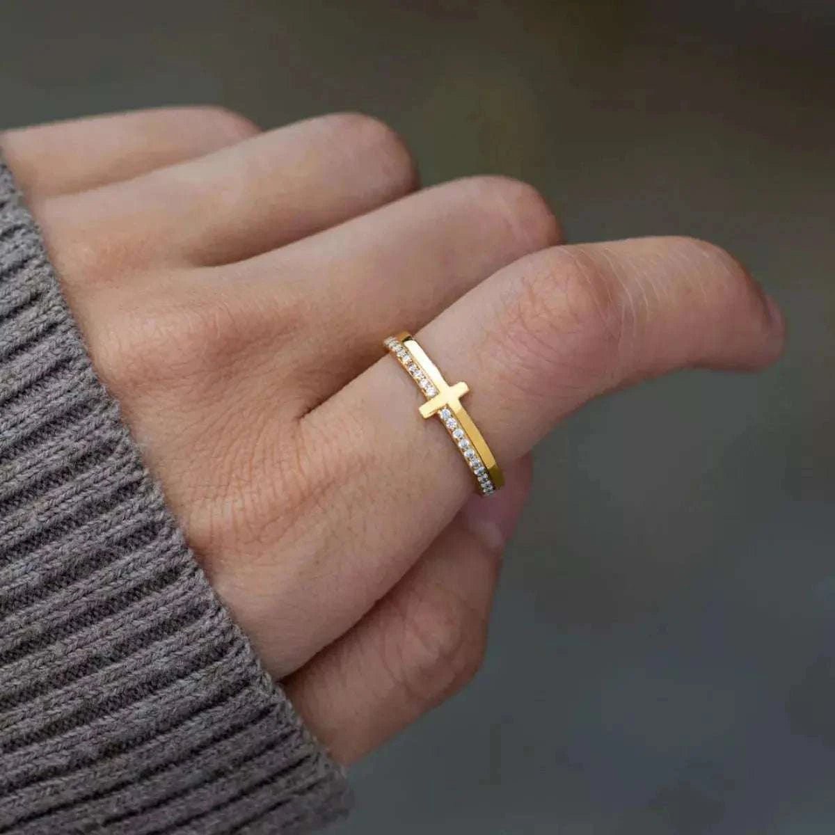 925 Sterling Silver Cross Ring - GlowUp Garments