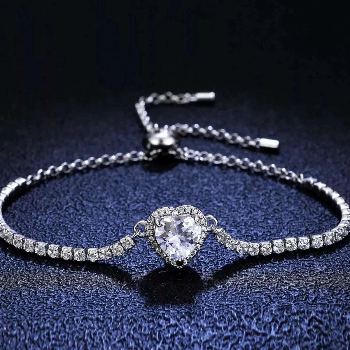 2 Carat 925 Sterling Silver Moissanite Chain Heart Bracelet - GlowUp Garments