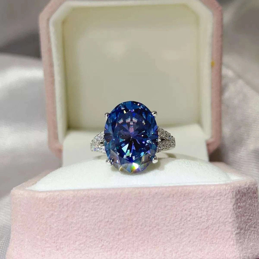 10 Carat Moissanite 925 Sterling Silver Ring - GlowUp Garments