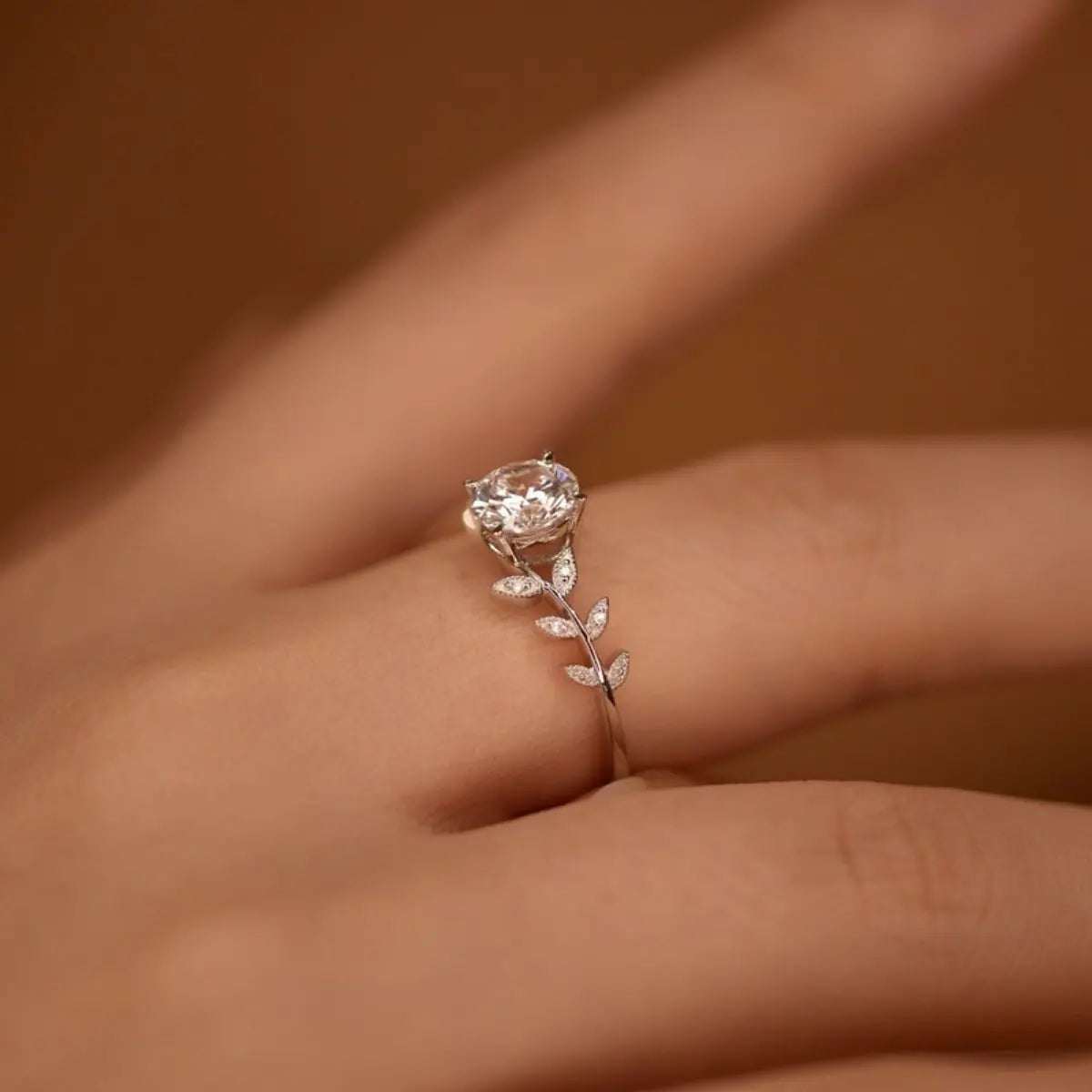 1 Carat Moissanite 925 Sterling Silver Leaf Ring - GlowUp Garments