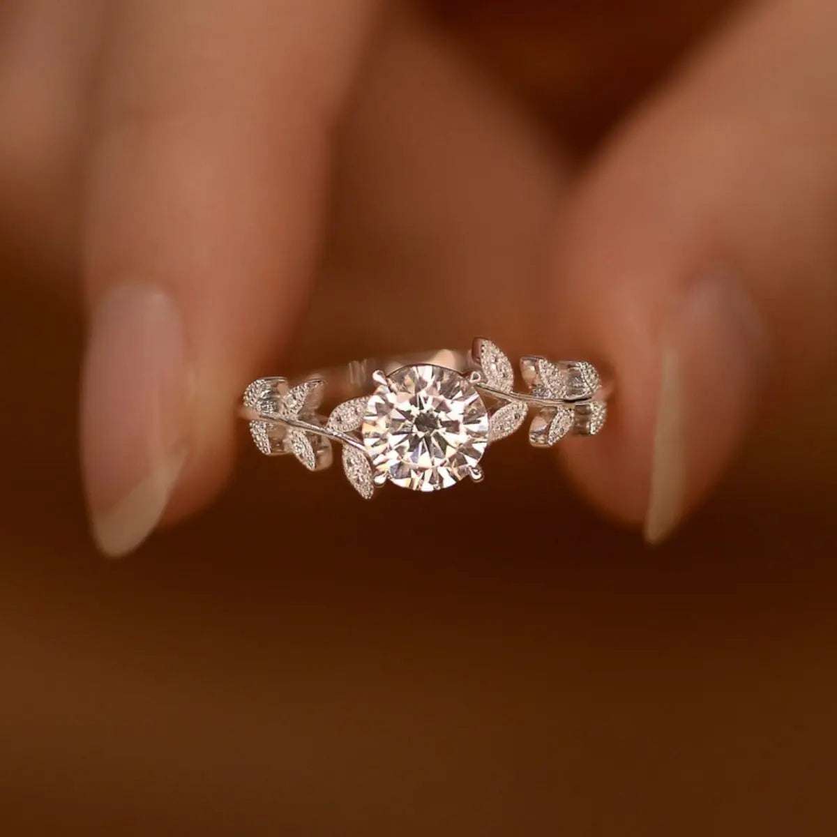 1 Carat Moissanite 925 Sterling Silver Leaf Ring - GlowUp Garments