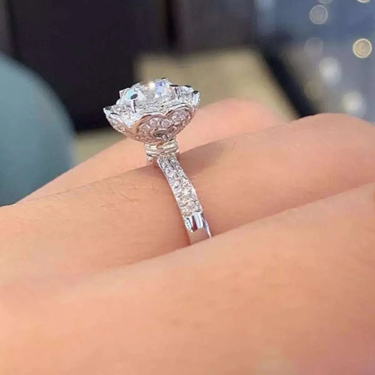 1 Carat 925 Sterling Silver Moissanite Ring - GlowUp Garments