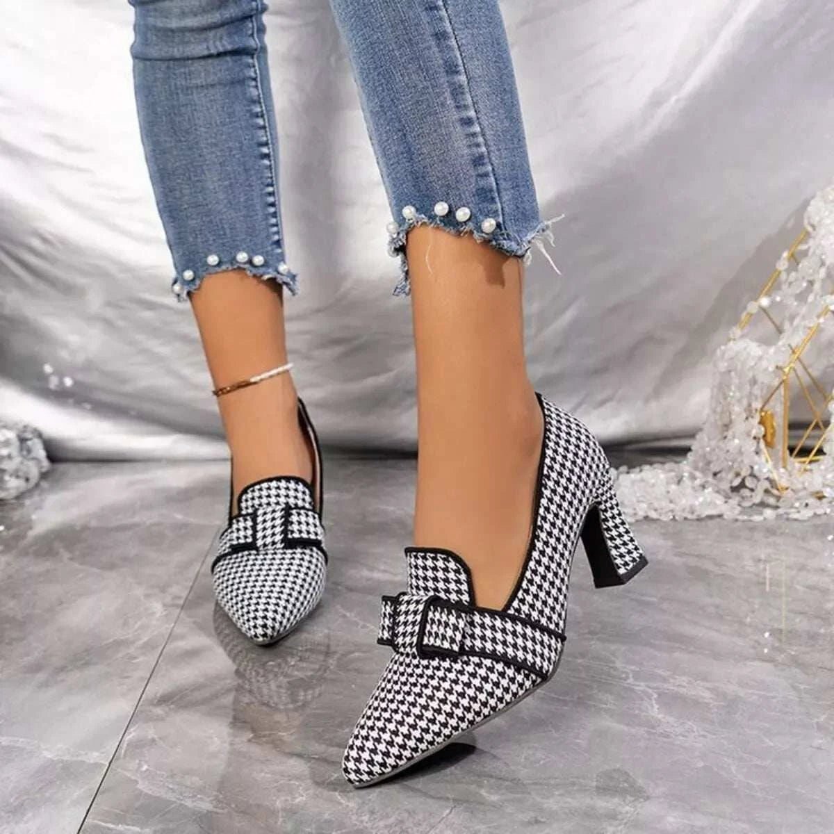 Point Toe Block Heels Pumps - GlowUp Garments