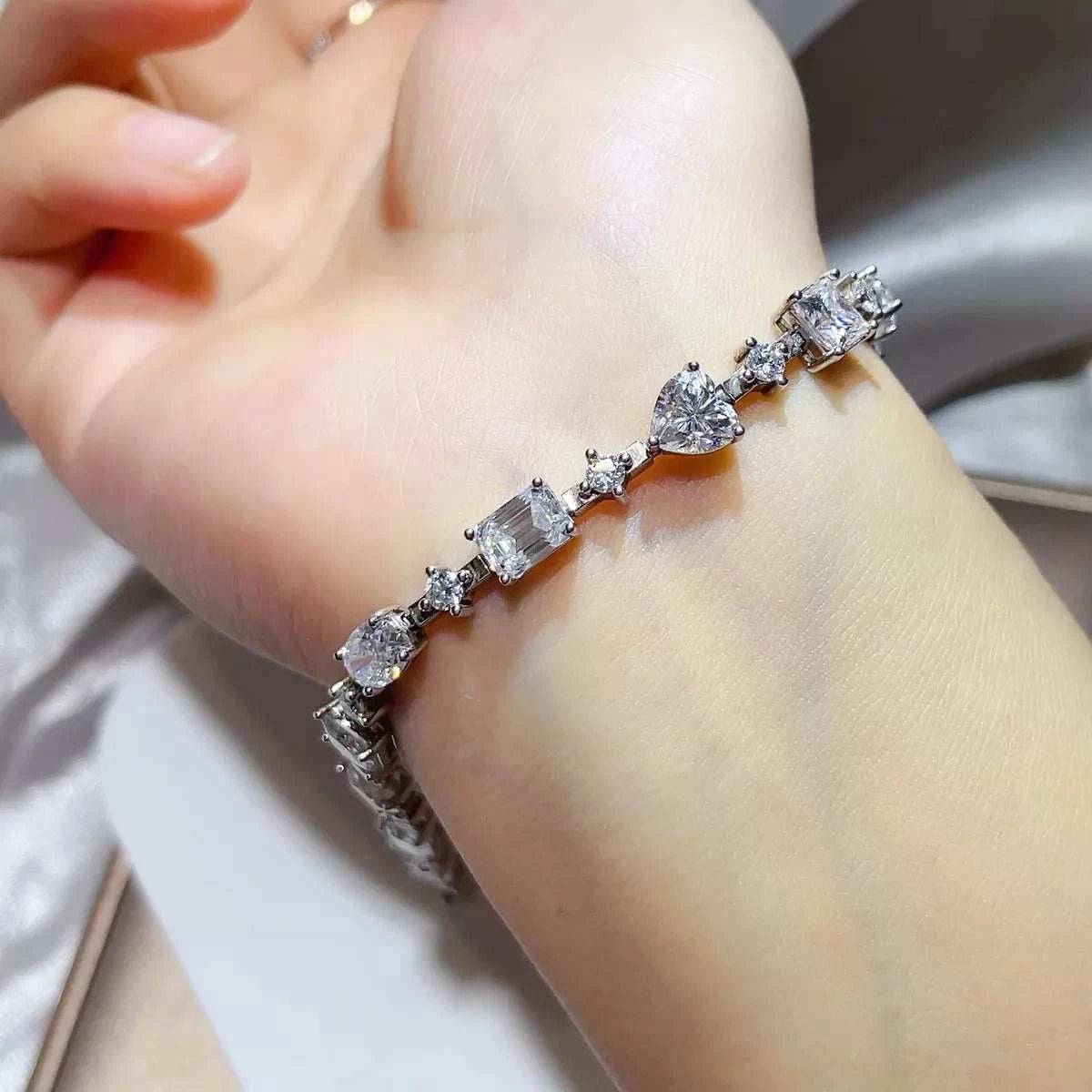 925 Sterling Silver Moissanite Bracelet - GlowUp Garments
