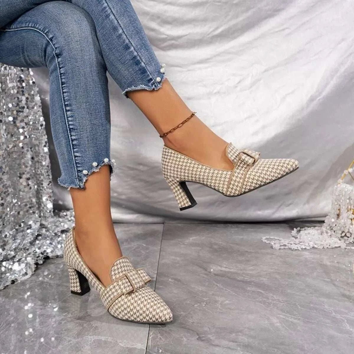 Point Toe Block Heels Pumps - GlowUp Garments