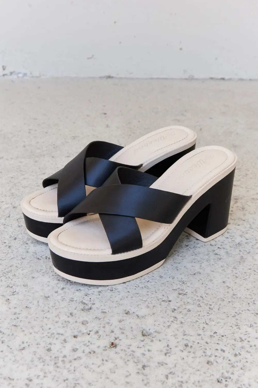 Weeboo Cherish The Moments Contrast Platform Sandals in Black - GlowUp Garments